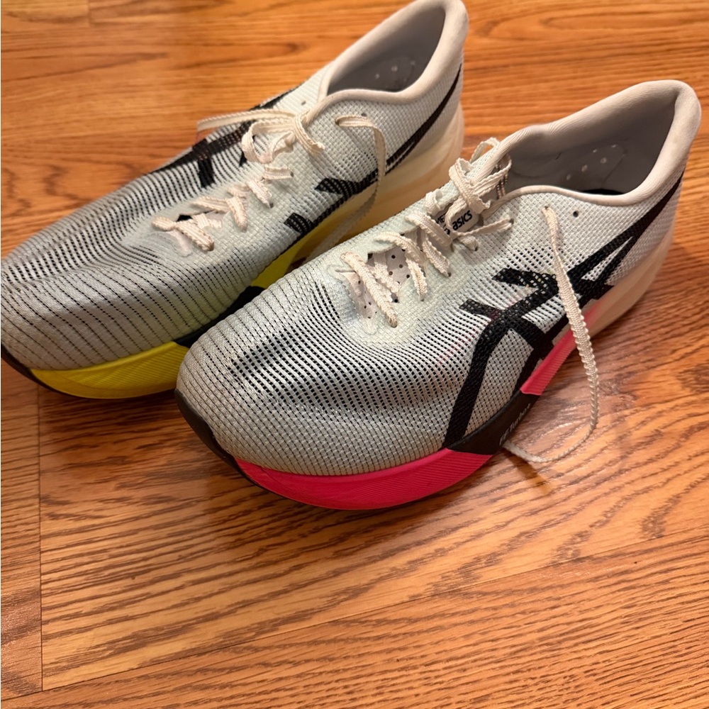 ASICS meta speed edge